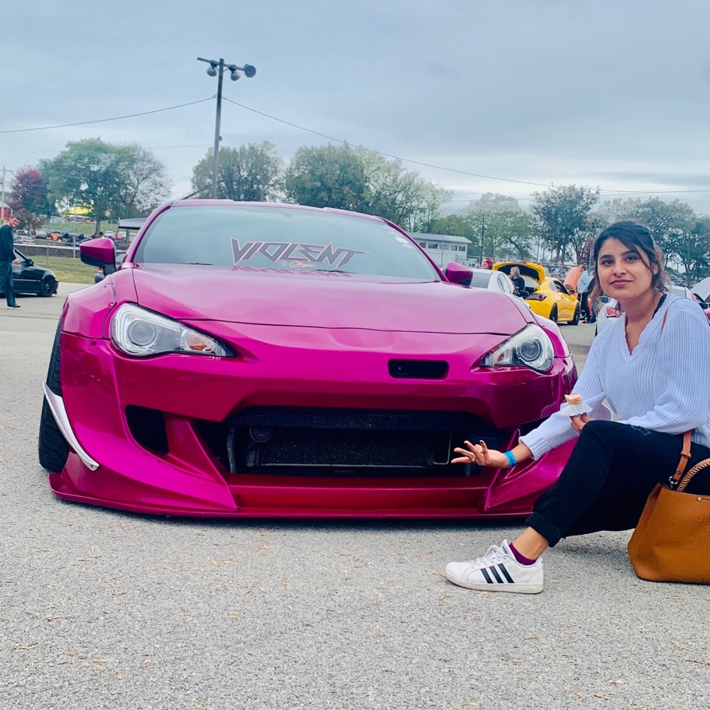 Meet your Posher, Crystal